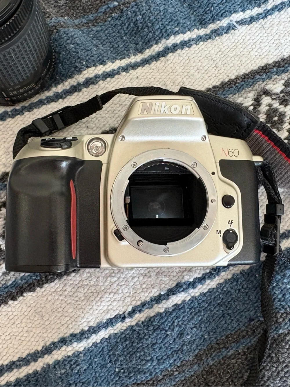 Nikon N60